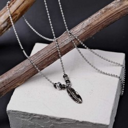 Ανδρικό κολιέ με επάργυρα και gunmetal στοιχεία Ανδρικό κολιέ από αλυσίδα με επάργυρα και gunmetal στοιχεία