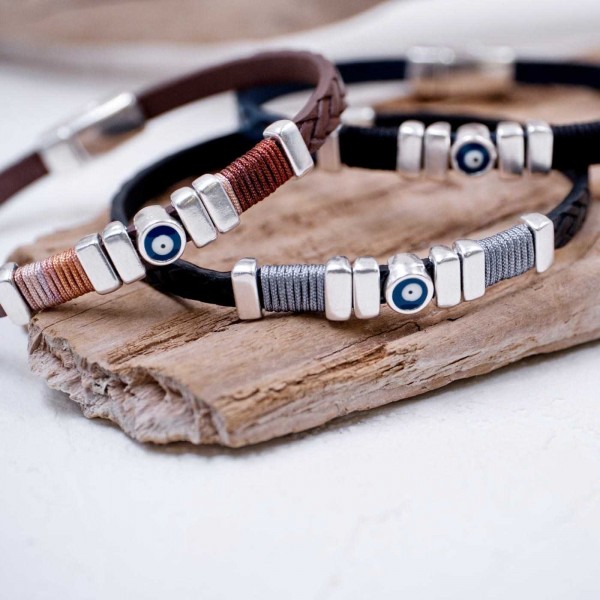 Set of 3 Men's Bracelets Set of 3 men's leather bracelets with silver-plated and enamel