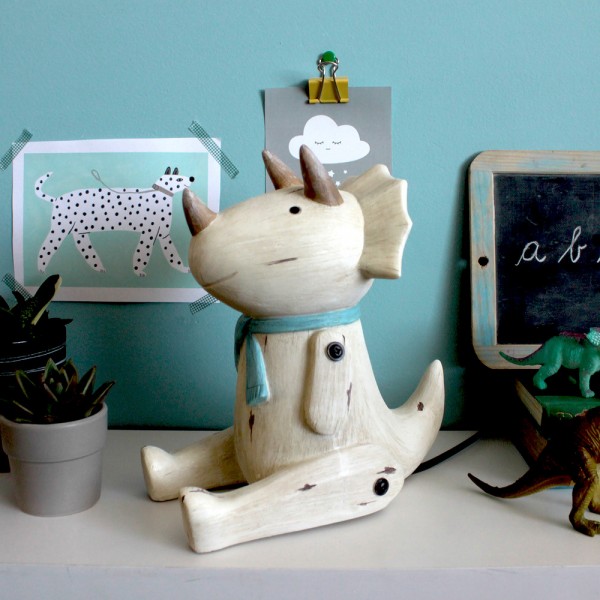 Φωτιστικό Wood Effect Cute Sitting Triceratops Φωτιστικό Wood Effect Cute Sitting Triceratops