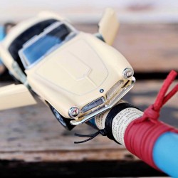 Λαμπάδα με αυτοκίνητο BMW Cabriolet για αγόρια δεμένο με σουέντ και κορδόνια