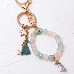 Χειροποίητο μπρελόκ τσάντας με παιδικό βραχιόλι Χειροποίητο μπρελόκ τσάντας με παιδικό βραχιόλι