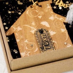 Handmade lucky charm 2025 with metallic part in a gift box