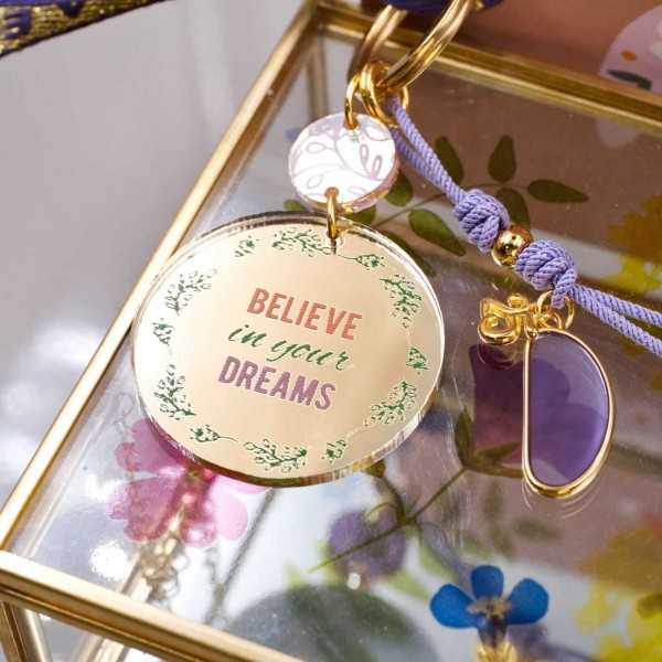 Μπρελόκ Γούρι με μήνυμα Believe in your Dreams Χειροποίητο μπρελόκ γούρι από πλέξιγκλας και επίχρυσα στοιχεία