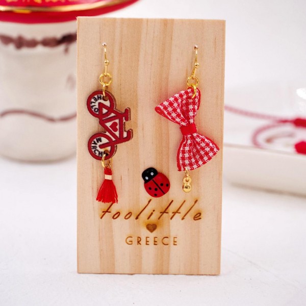 Σκουλαρίκια Μαρτάκια με ποδήλατο Χειροποίητα σκουλαρίκια μαρτάκια με επίχρυσα στοιχεία