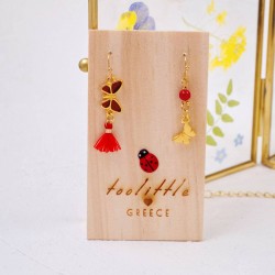 Martakia Spring Earrings Martakia spring earrings with gold-plated parts and enamel