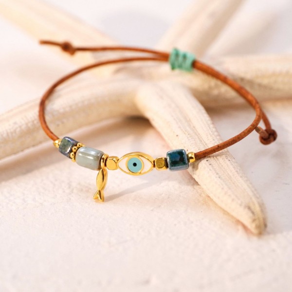 Macrame bracelet with gold-plated enamelled metal evil eye Handmade macrame bracelet with gold-plated enamelled metal evil eye