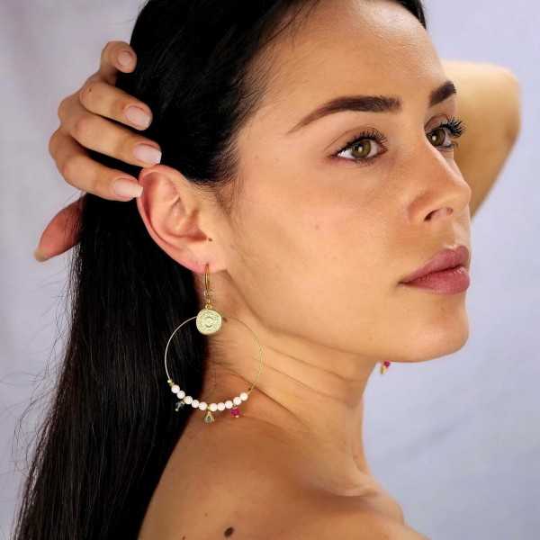 Oversized hoops with pearls and crystals Oversized hoops with pearls and crystals in gold-plating