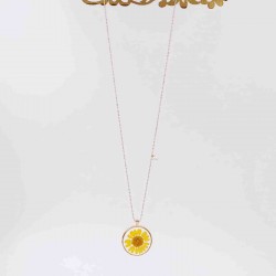 Long handmade necklace with gold-plated parts and dried flower Long handmade necklace with gold-plated parts and dried flower