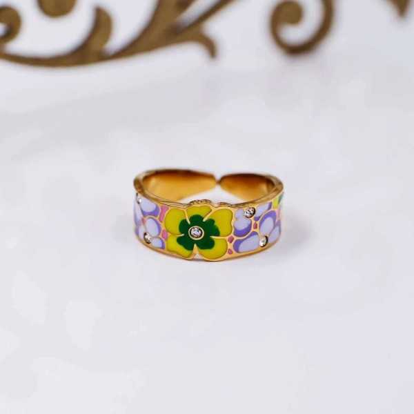 Gold-plated ring Gold-plated ring of stainless steel with enamel