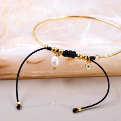 Rod bracelet with gold-plated enamelled evil eye and fresh water pearl Handmade rod bracelet with gold-plated enamelled evil eye and fresh water pearl