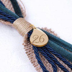 Χειροποίητο Κρεμαστό Γούρι 2026 με Ρόδι από Πλέξιγκλας Χειροποίητο Κρεμαστό Γούρι 2026 Ρόδι από πλέξιγκλας με εφέ καθρέφτη