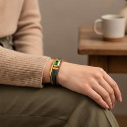 Leather Bracelet with Enamelled Polished Part Leather bracelet with metal details in gold-plating