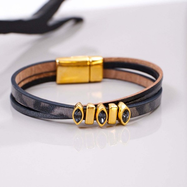 Leather Bracelet with Swarovski Crystals Leather bracelet in gold-plating with Swarovski crystals