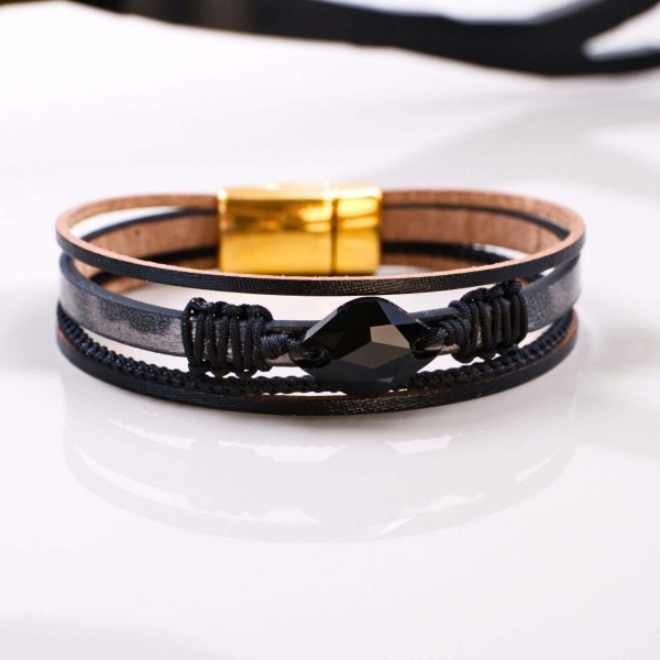 Leather Bracelet with Swarovski Crystal Leather bracelet in gold-plating with Swarovski crystal