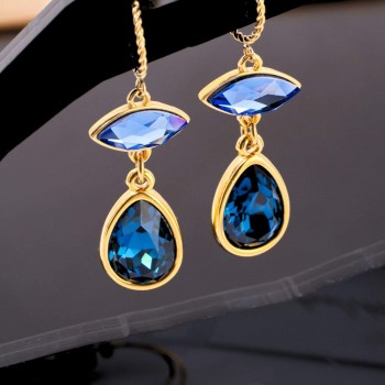 Εντυπωσιακά Σκουλαρίκια με Κρύσταλλα Swarovski Εντυπωσιακά Σκουλαρίκια με Κρύσταλλα Swarovski