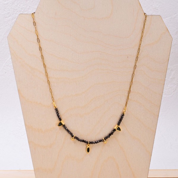 Handmade Necklace with Crystals and Enamel Handmade short necklace with crystals and enamel in 24K gold-plating