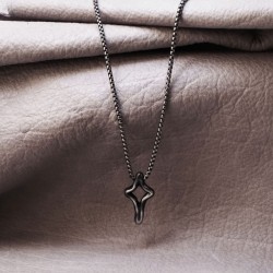 Ανδρικό Κολιέ με Γεωμετρικό Σταυρό Gunmetal Ανδρικό Κολιέ με Γεωμετρικό Σταυρό Gunmetal από ορείχαλκο