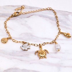 Stainless Steel Jewelry: Καλοκαιρινό Βραχιόλι με Χελώνα & Καλλιεργημένο Μαργαριτάρι Επίχρυσο βραχιόλι από ανοξείδωτο ατσάλι με θαλασσινά στοιχεία και καλλιεργημένο μαργαριτάρι
