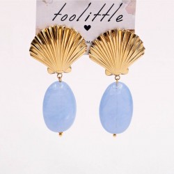 Gold-plated Clam Shell & Stone Earrings | Stainless Gold-plated stainless steel earrings with clam shell and acrylic stone