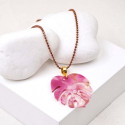 Μακρύ Κολιέ Toolittle - Resin Leaf Fuchsia Xειροποίητo κολιέ με πλέξιγκλας φύλλο και επίχρυσα στοιχεία
