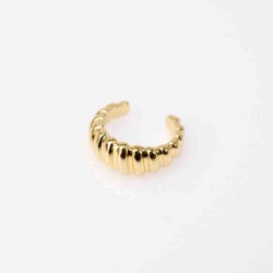 Ear Cuff από Ανοξείδωτο Ατσάλι με Ανάγλυφο Σχέδιο Ear Cuff με Ανάγλυφο Σχέδιο από Ανοξείδωτο Ατσάλι με Επίχρυση Επιμετάλλωση 24Κ